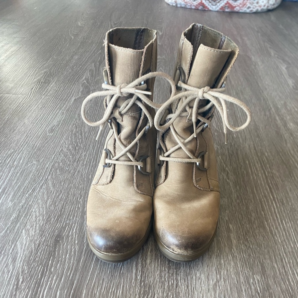Sorel Joan of Arctic Wedge Boots in Ash Brown